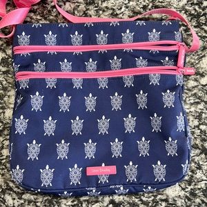 Vera Bradley crossbody   In great condition
